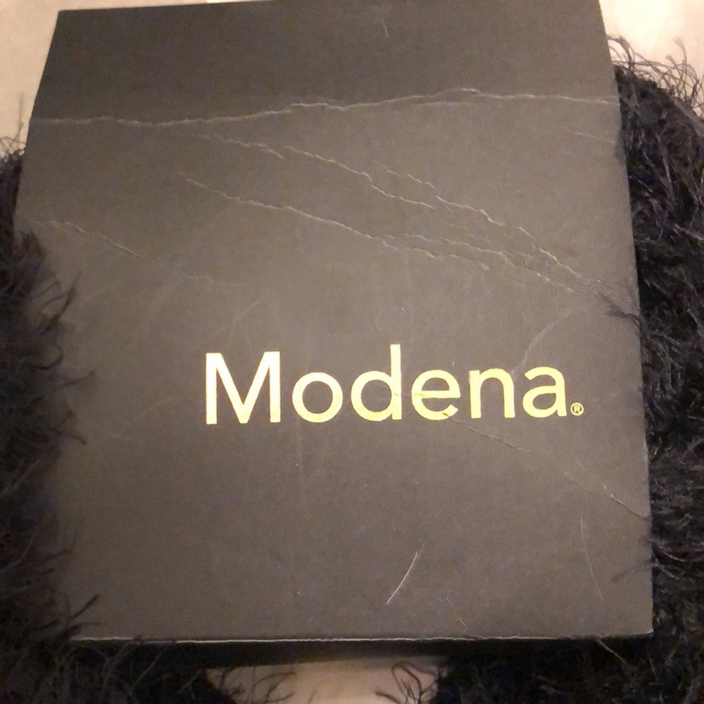 Modena Infinity Scarf - Picture 5 of 10